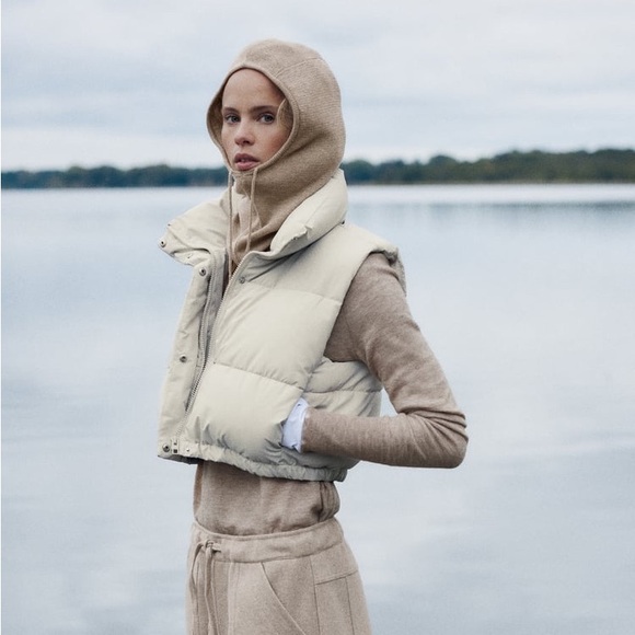 Zara Rubberized Cropped Vest - Picture 7 of 15